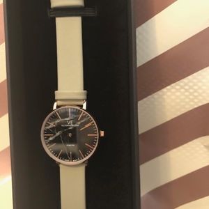 Victoria Emerson:Watch Black Marble Face